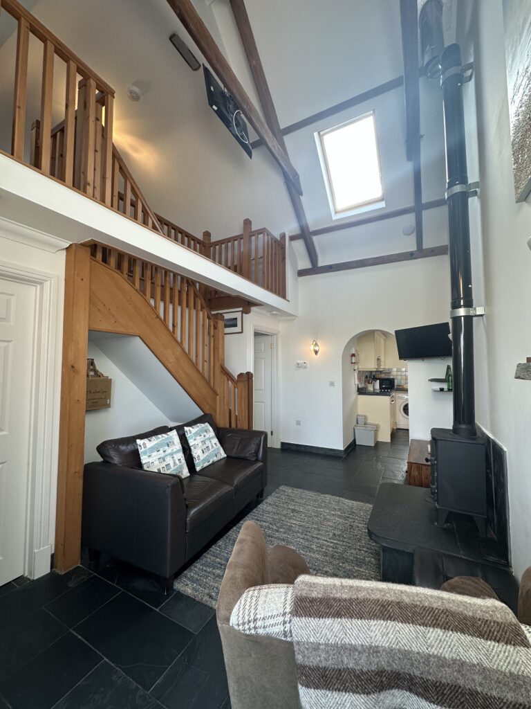 Swn y Mor Mwnt Holiday Cottage for 4