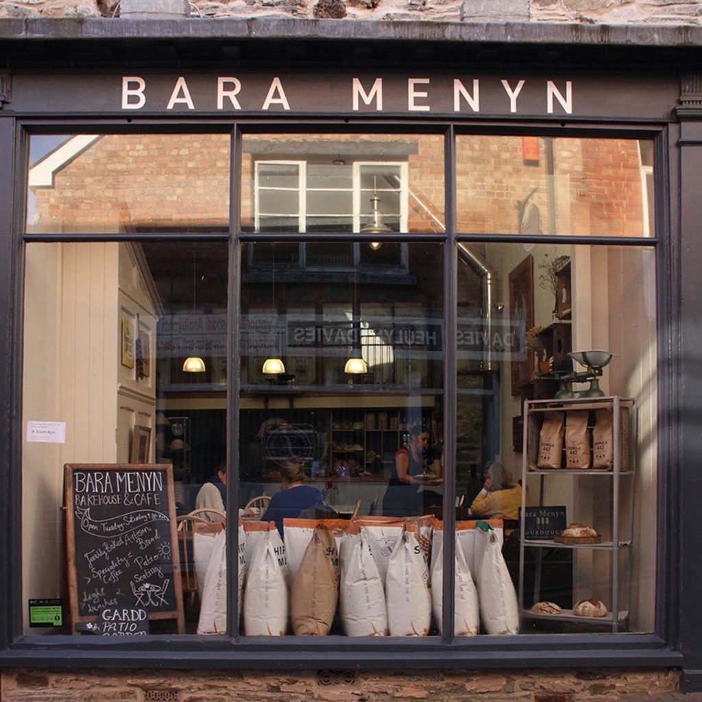 bara menyn cafe Cardigan