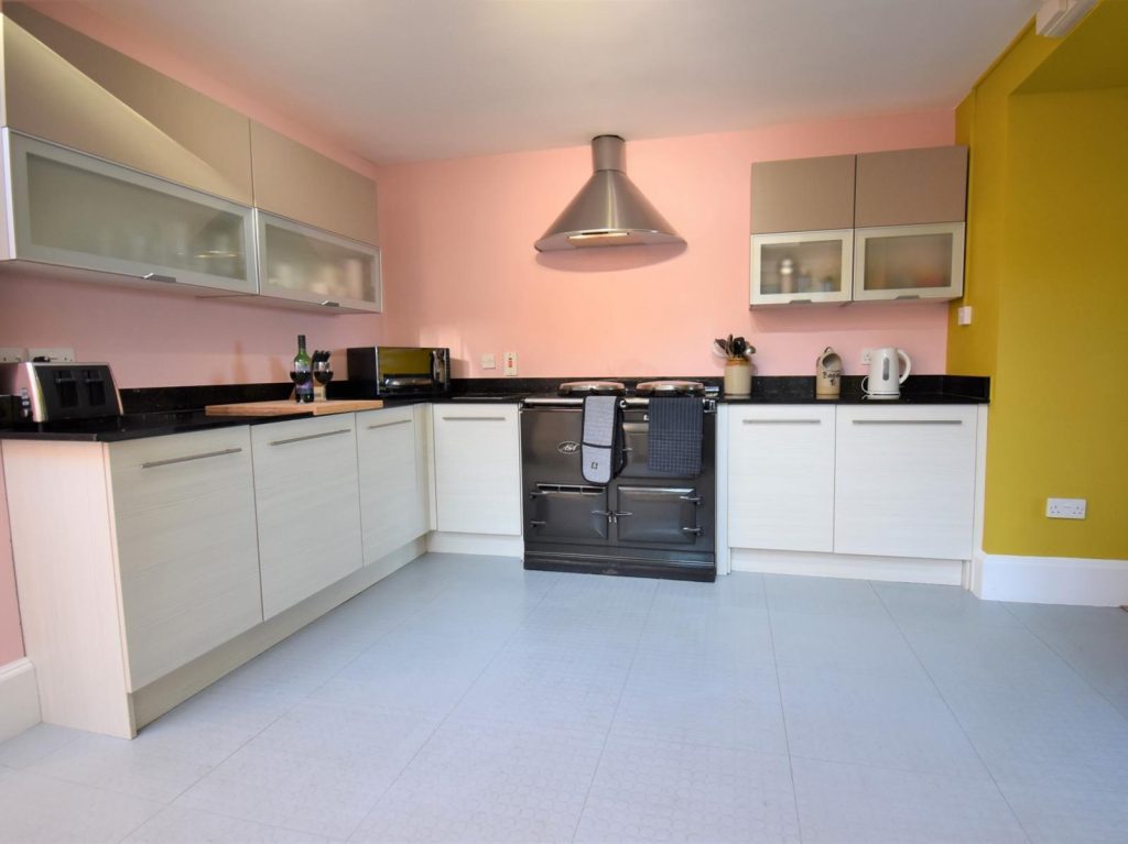 Claremont Kitchen with electric AGA range oven