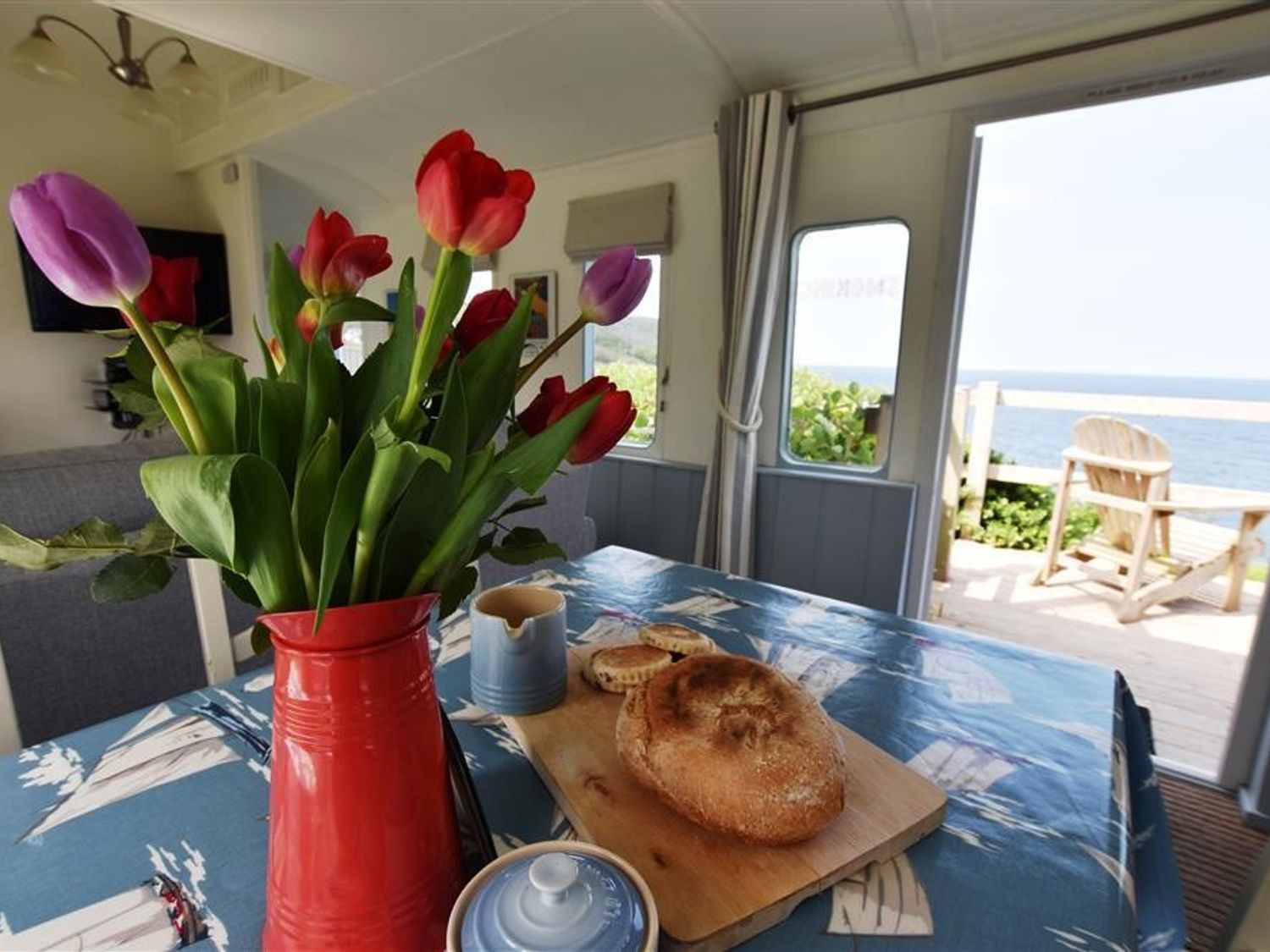 Clifftop dining with sea view