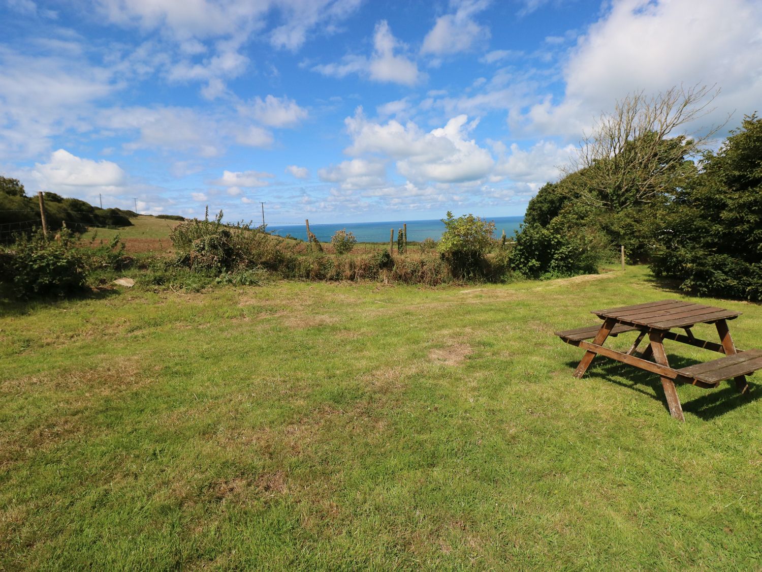 Llangrannog. Self catering holiday cottages West Wales Morfa Isaf Farm Cottages Llangrannog