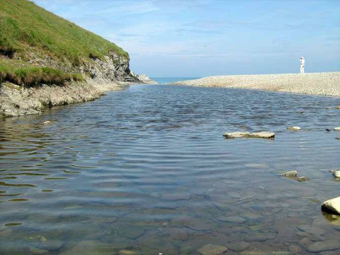 Photo Cwmtydu Beach Cardigan Bay - Francis Crompton Photo Cwmtydu Beach Cardigan Bay - Francis Crompton