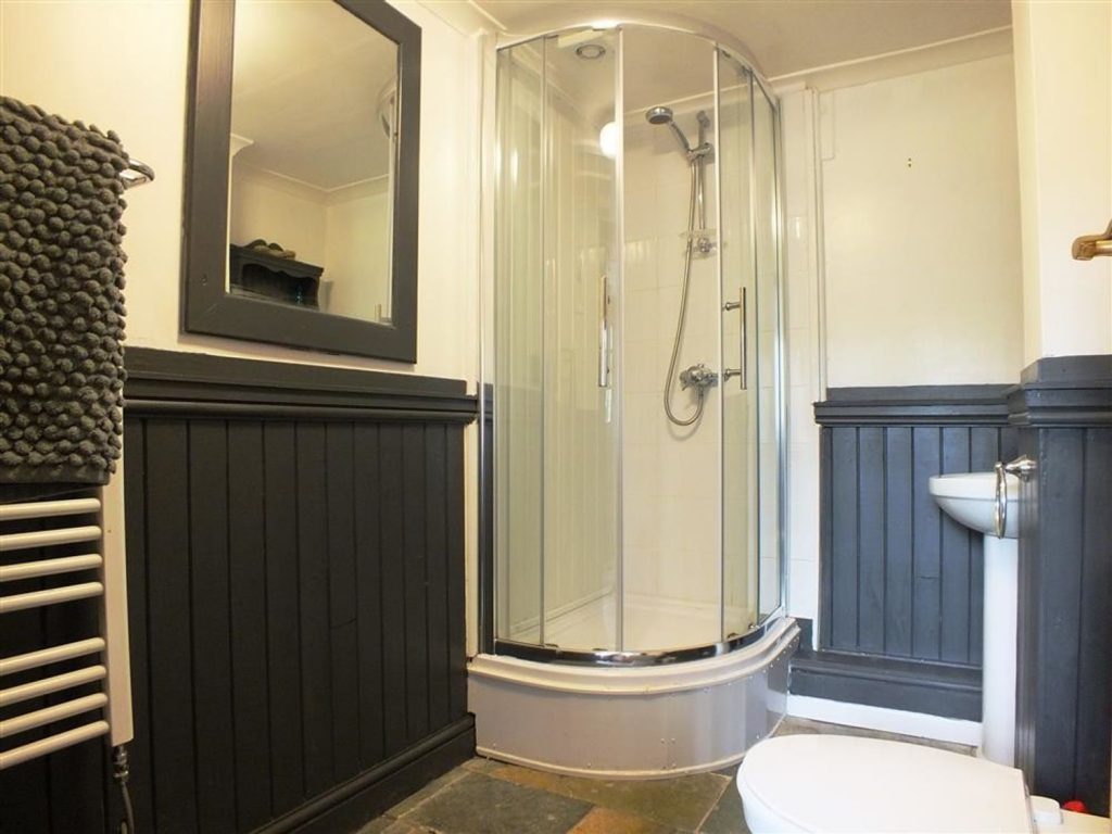 Four bathroom holiday villa near Aberaeron