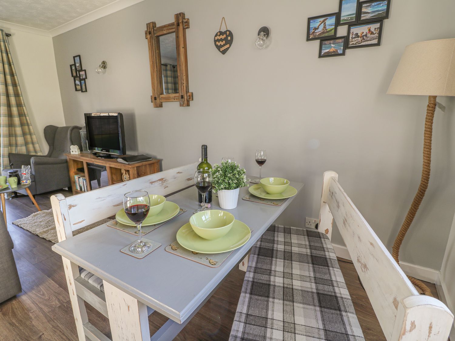 dining at cwtch Aberporth holiday cottage