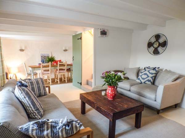 Aberporth. Holiday cottages West Wales Fern Cottage Aberporth