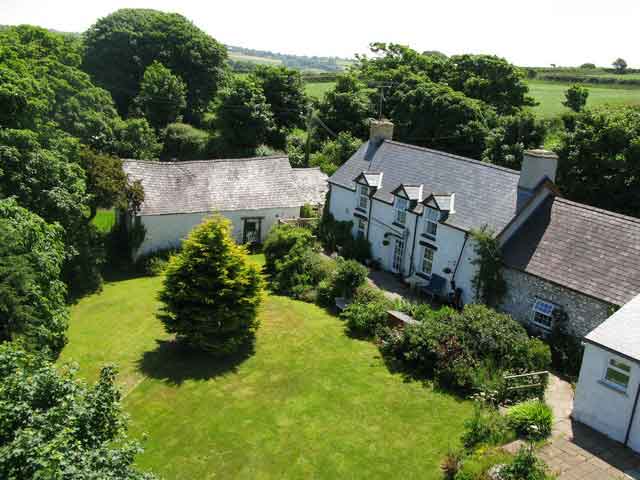 Morfa Isaf Farm Guesthouse Llangrannog