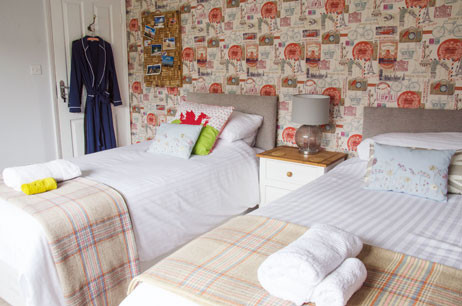 Cardigan West Wales Gwynfro Guest House near Mwnt beach