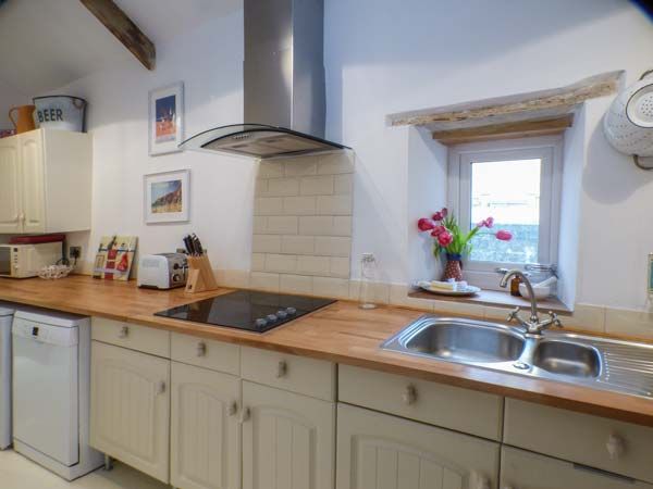 Aberporth. Self catering holiday cottages West Wales Fern Cottage Aberporth