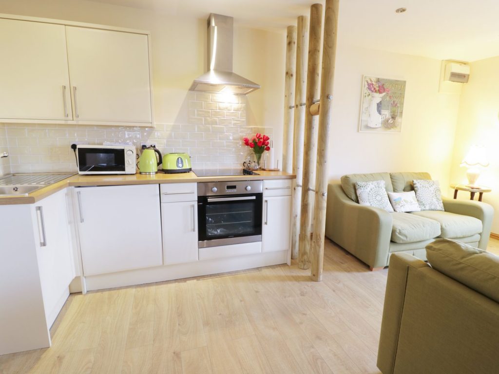 Open plan self catering for two Open plan self catering for two