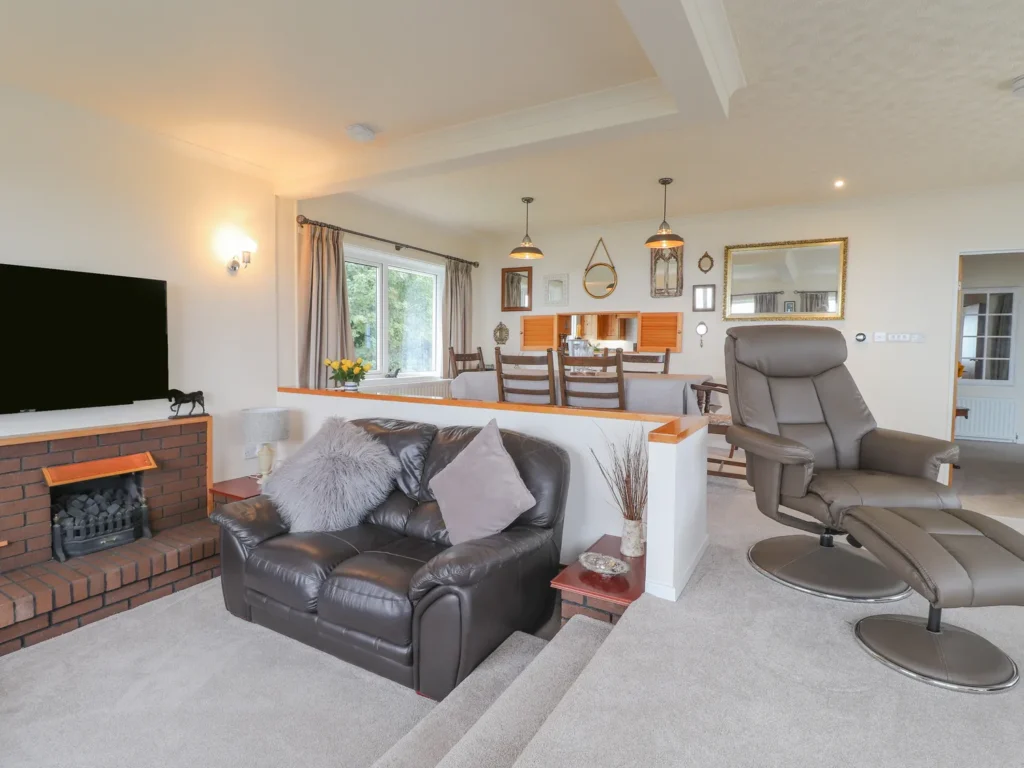 Lounge dining area Tresaith