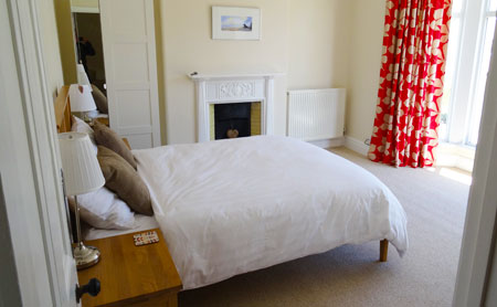 Aberaeron. Self catering holiday cottages West Wales Lynwood Large Holiday Property Aberaeron